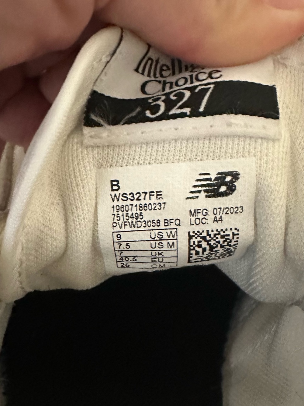 New Balance327 - Picture 6 of 6